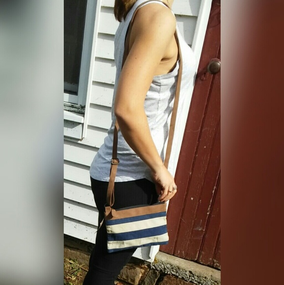 🚨LAST ONE🚨Stripe & Vegan Leather Crossbody - Picture 3 of 3